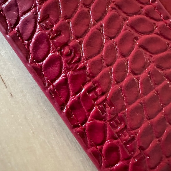 SALE 3/$15 Bellow the Belt card holder mini wallet in snakeskin red - Picture 3 of 3
